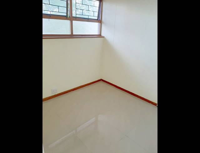 2 bed property to rent in ROSEBANK